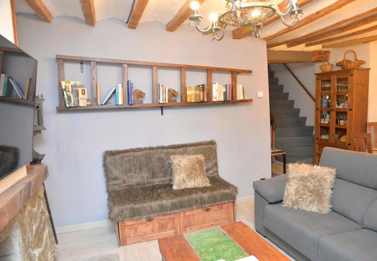Triplex Rustico-Moderno Hasta 18 Plazas - Pobla De Lillet Appartement La Pobla de Lillet Buitenkant foto