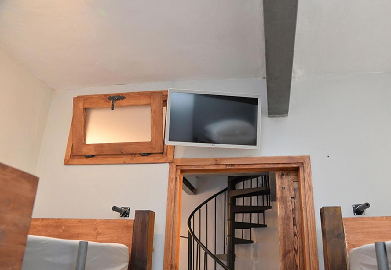 Triplex Rustico-Moderno Hasta 18 Plazas - Pobla De Lillet Appartement La Pobla de Lillet Buitenkant foto