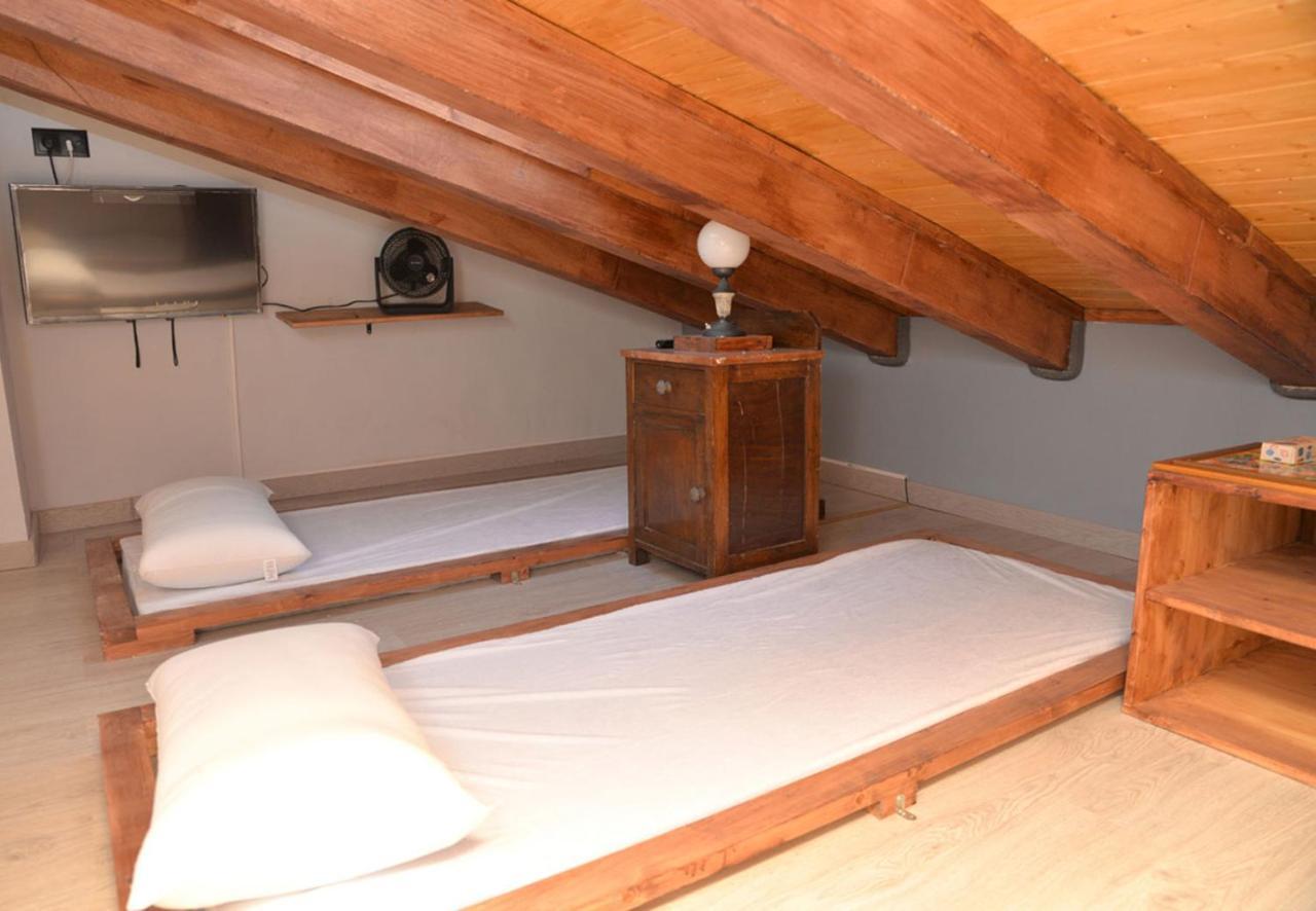 Triplex Rustico-Moderno Hasta 18 Plazas - Pobla De Lillet Appartement La Pobla de Lillet Buitenkant foto